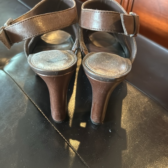 4” Brown sandals. Lovely. - Picture 3 of 5